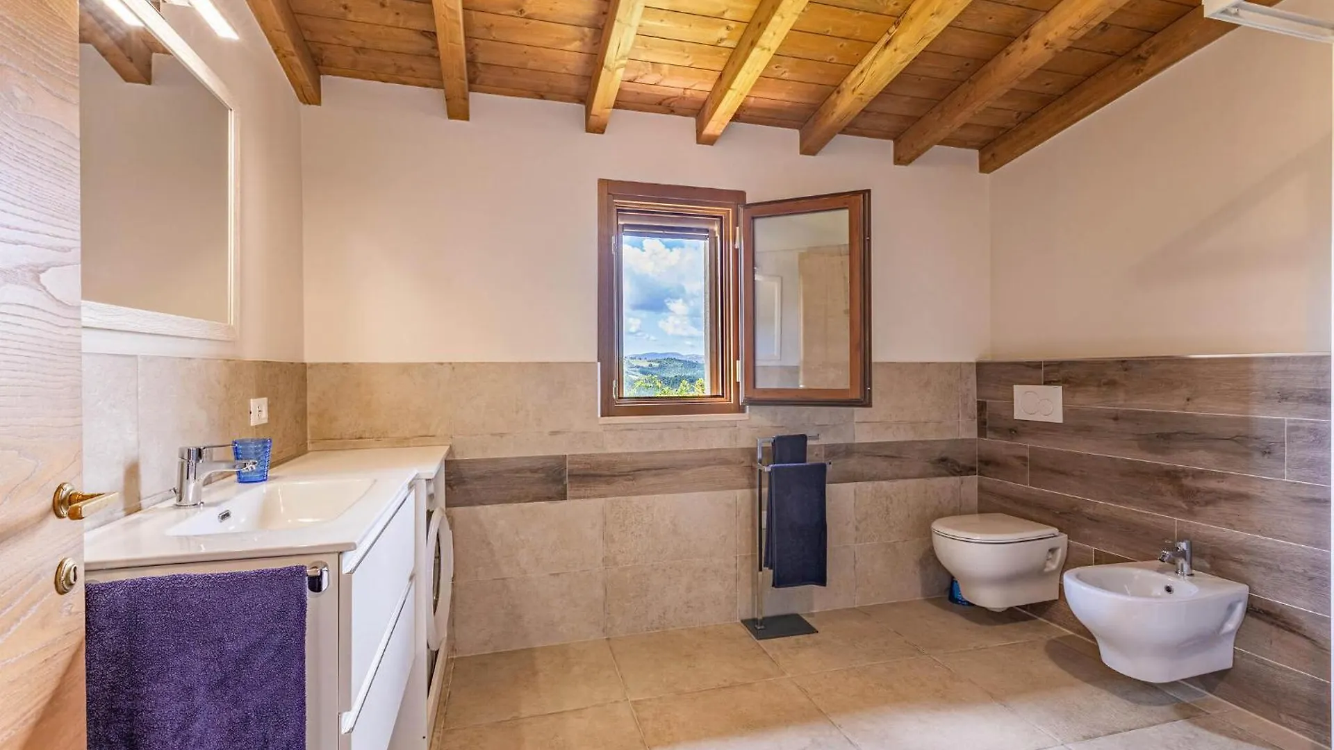 別荘 カーゾレ・デルザ Casa Muzzi Bluヴィラ イタリア